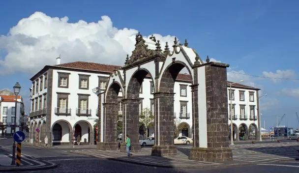 Puertas de la Ciudad